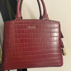 DKNYC DEEP PURPLE HANDBAG PURSE
